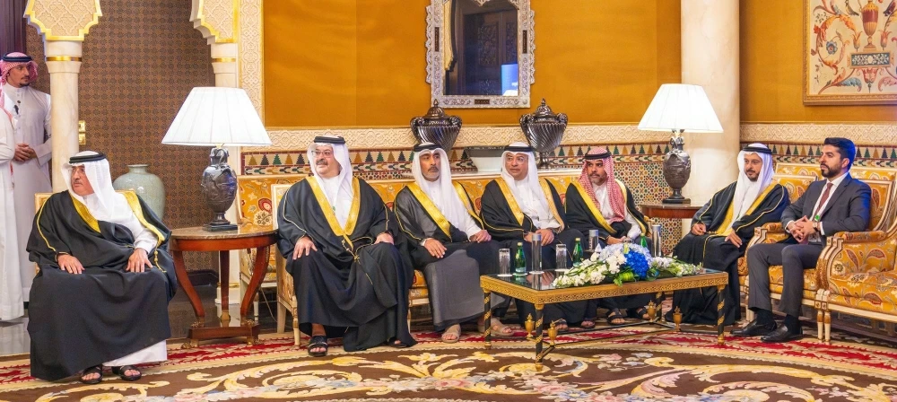 ولي العهد نائب القائد الأعلى للقوات المسلحة رئيس الوزراء يلتقي الأمير تركي بن فيصل بن عبدالعزيز آل سعود