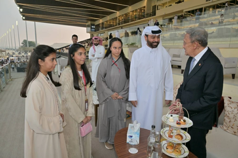 انطلاقة مثيرة وأجواء مميزة في افتتاح موسم سباقات الخيل الجديد