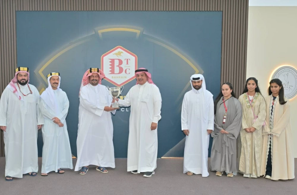 انطلاقة مثيرة وأجواء مميزة في افتتاح موسم سباقات الخيل الجديد