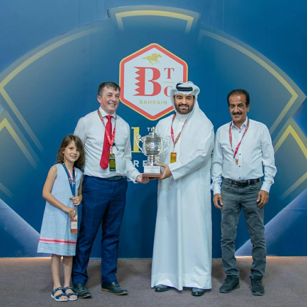 انطلاقة مثيرة وأجواء مميزة في افتتاح موسم سباقات الخيل الجديد