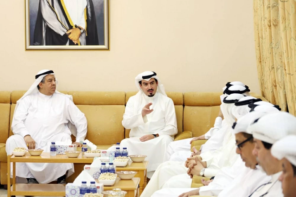 محافظ العاصمة يواصل زياراته الميدانية تعزيزًا للتواصل المجتمعي وترسيخًا لقيم المشاركة الوطنية