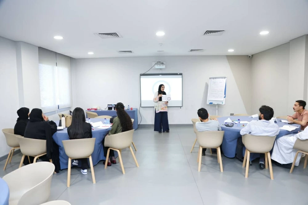 وزارة شؤون الشباب تواصل تنفيذ برنامج "سبارك 2025" لبناء مهارات كوادر المراكز الشبابية