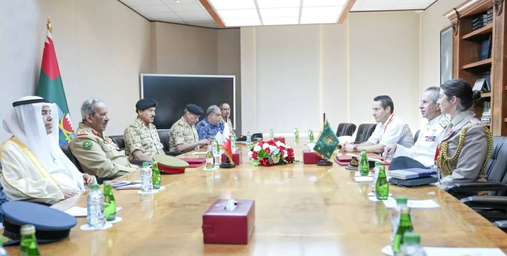 القائد العام يستقبل نائب القائد الأعلى لقوات التحالف في أوروبا