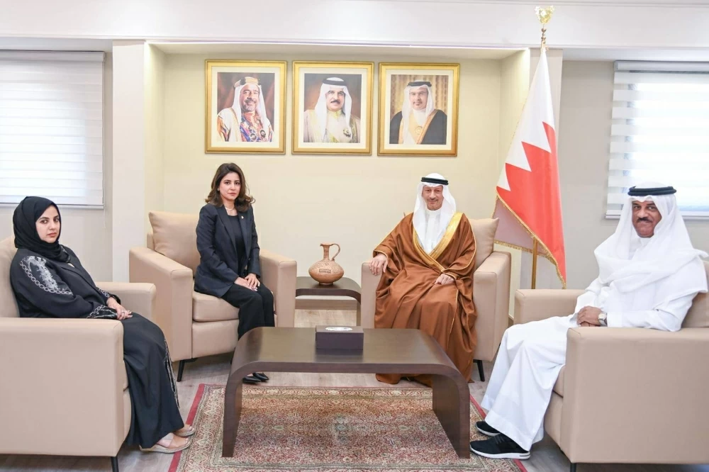 محافظ الشمالية يستقبل النائب مريم الصايغ