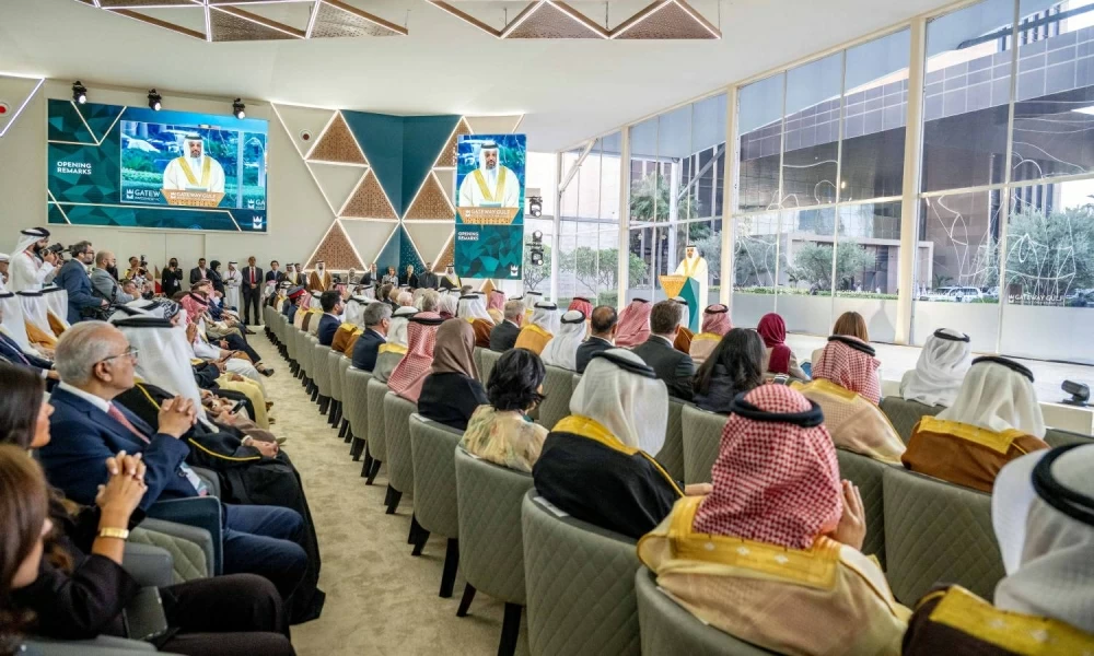 نيابة عن ولي العهد رئيس الوزراء.. خالد بن عبد الله يفتتح منتدى بوابة الخليج 2025