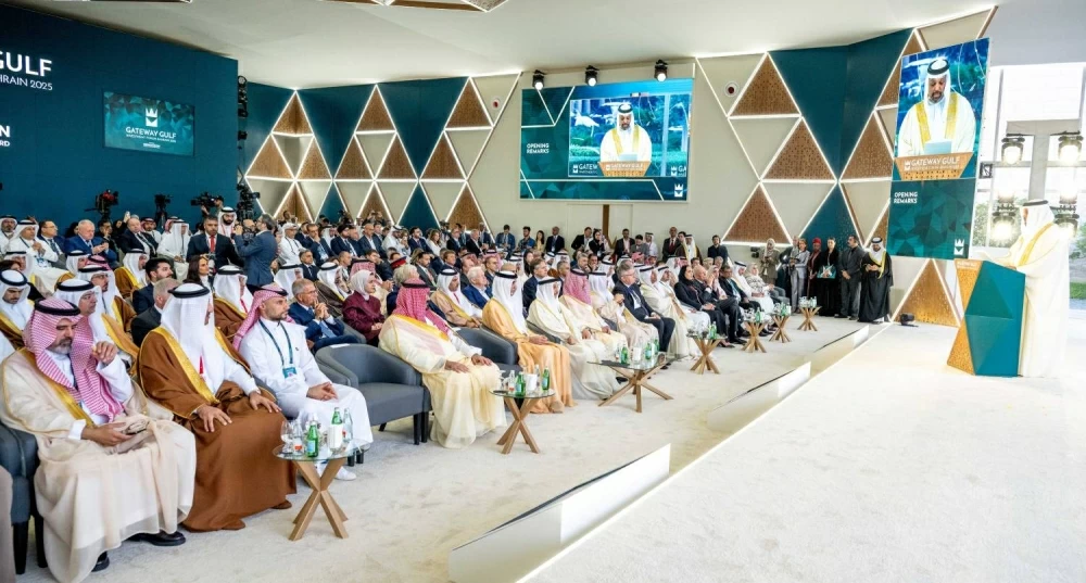 نيابة عن ولي العهد رئيس الوزراء.. خالد بن عبد الله يفتتح منتدى بوابة الخليج 2025