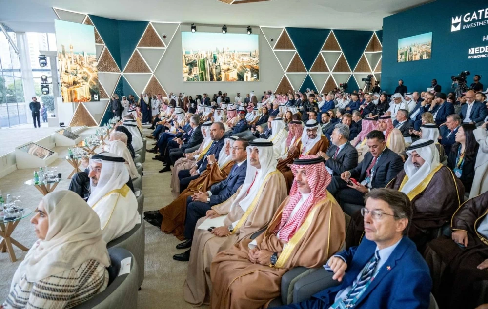 نيابة عن ولي العهد رئيس الوزراء.. خالد بن عبد الله يفتتح منتدى بوابة الخليج 2025