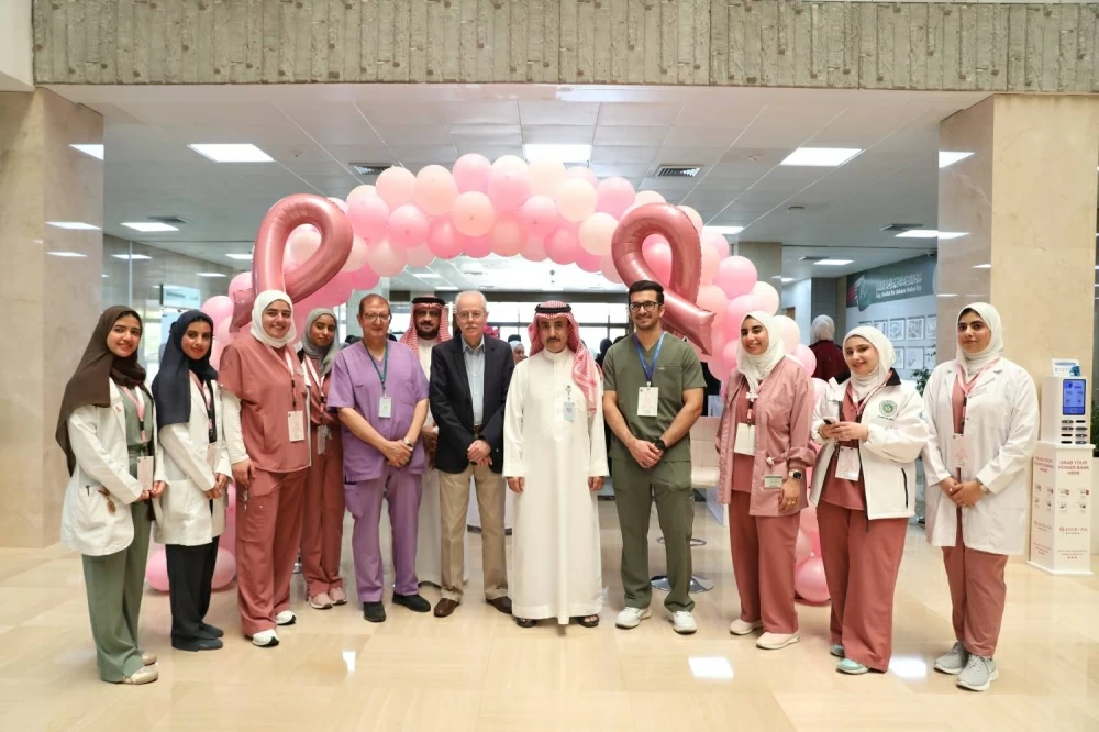 &laquo;ما وراء الشريط الوردي&raquo;.. مواجهة سرطان الثدي بشجاعة وكسر الصمت المجتمعي