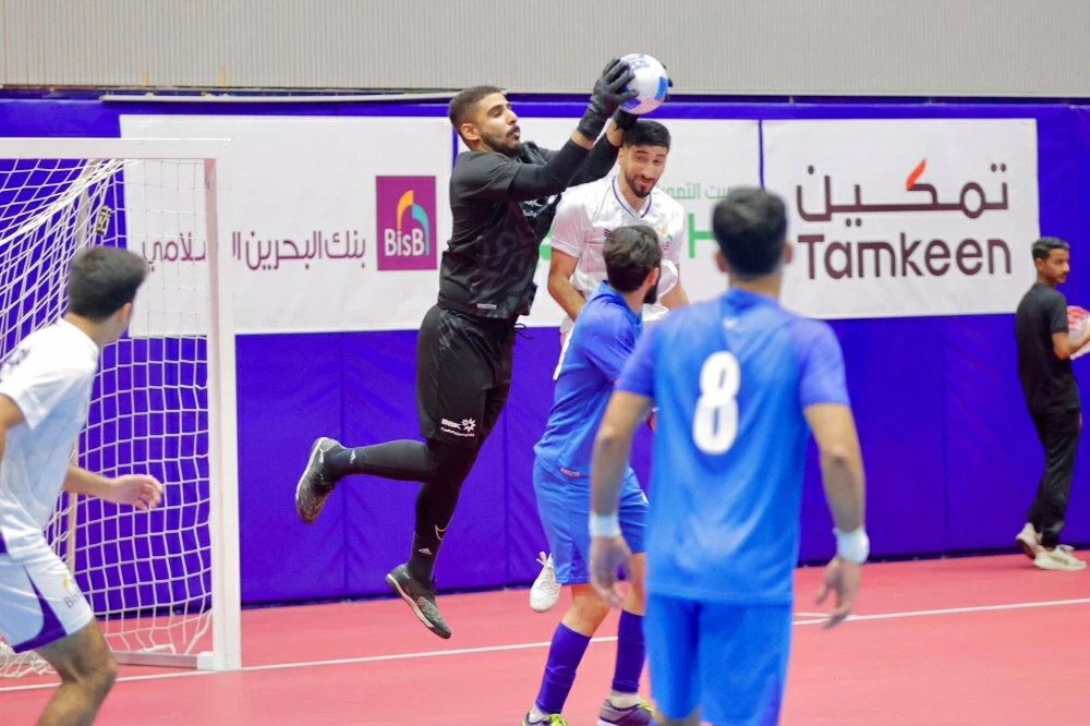 افتتاح دوري البنوك والمؤسسات المصرفية بحضور جماهيري واسع