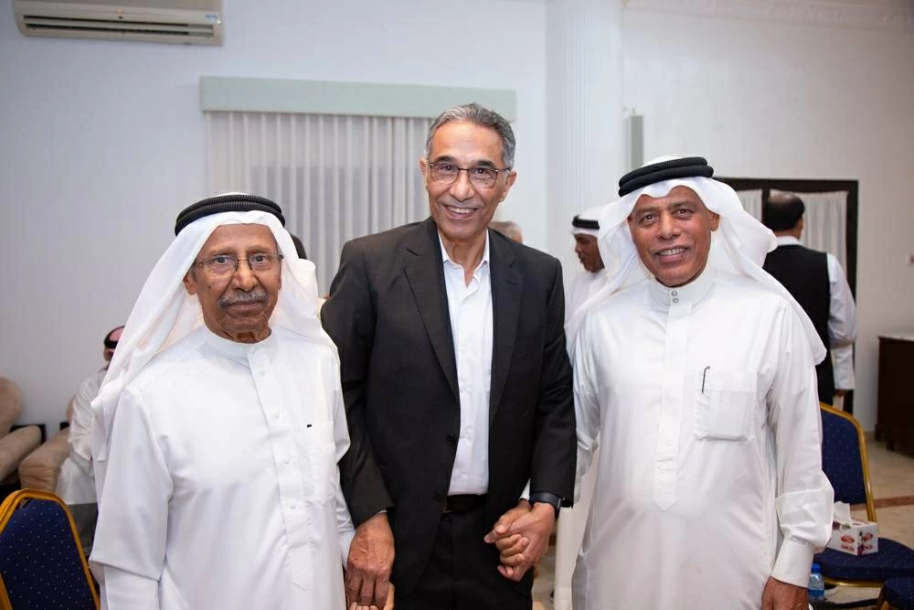 بين فخرو والحواج: ثنائية الرؤى وتكامل المسارات في تعليم البحرين