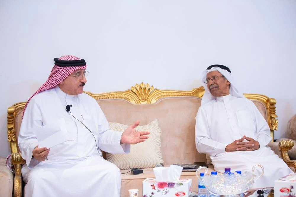 بين فخرو والحواج: ثنائية الرؤى وتكامل المسارات في تعليم البحرين