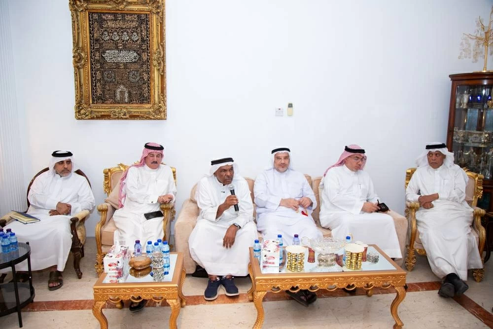 بين فخرو والحواج: ثنائية الرؤى وتكامل المسارات في تعليم البحرين