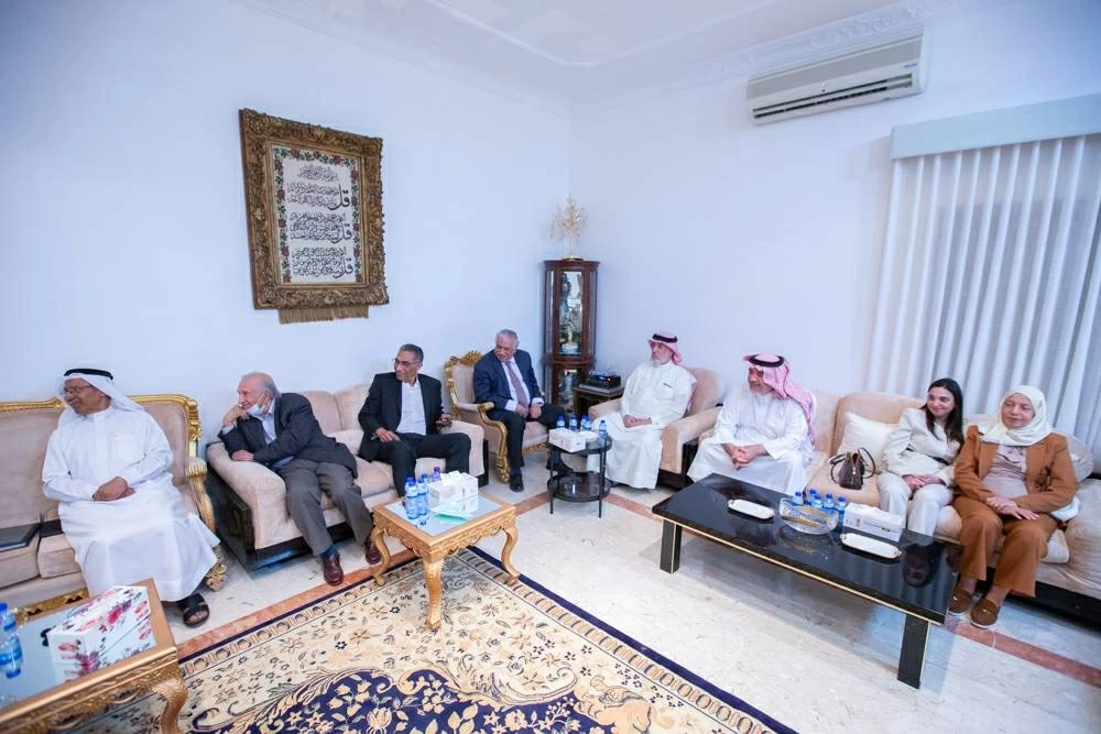 بين فخرو والحواج: ثنائية الرؤى وتكامل المسارات في تعليم البحرين