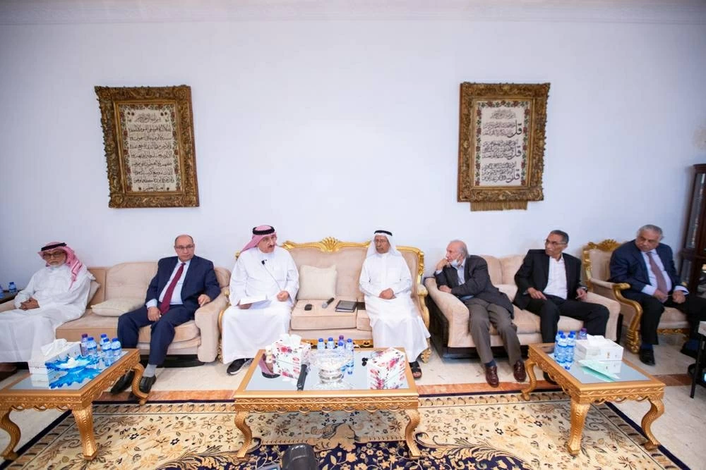 بين فخرو والحواج: ثنائية الرؤى وتكامل المسارات في تعليم البحرين