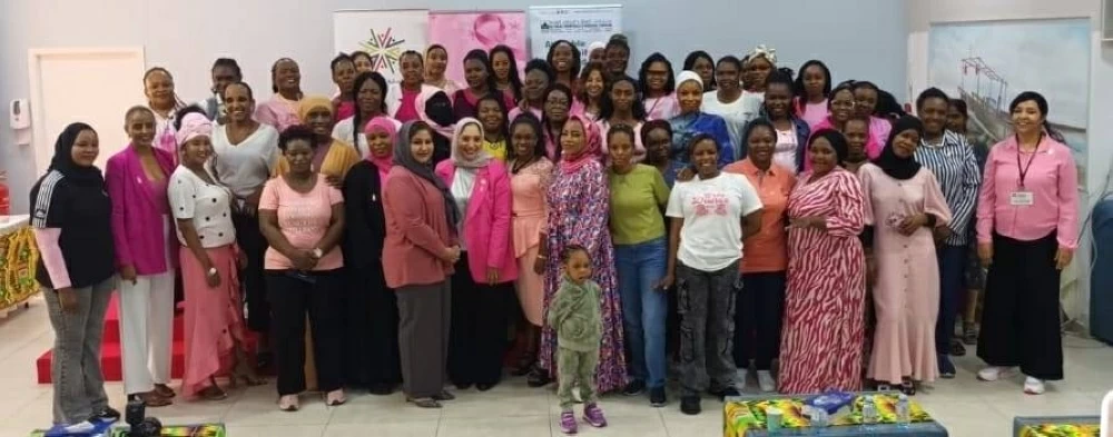 الاتحاد الحُر يختتم حملة التوعية بسرطان الثدي  بالتعاون مع جمعية حماية العمال الوافدين ومستشفيات الهلال والمراكز الطبية