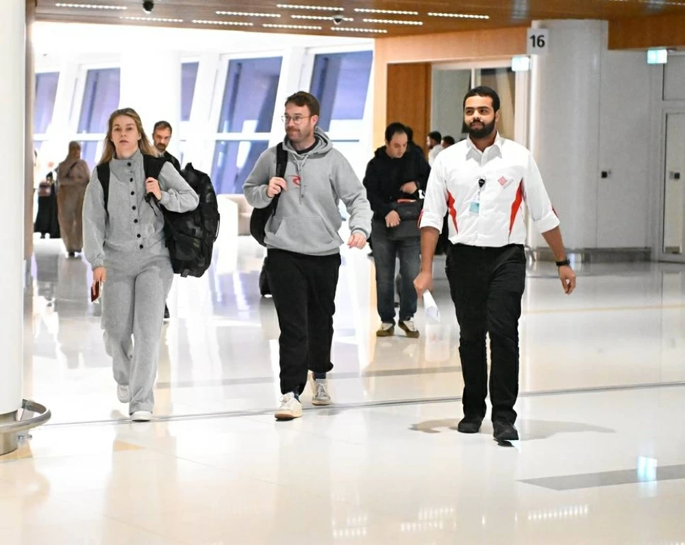 وصول فرق وسائقي بطولة العالم للتحمل استعداداً لانطلاق سباق البحرين 8 ساعات