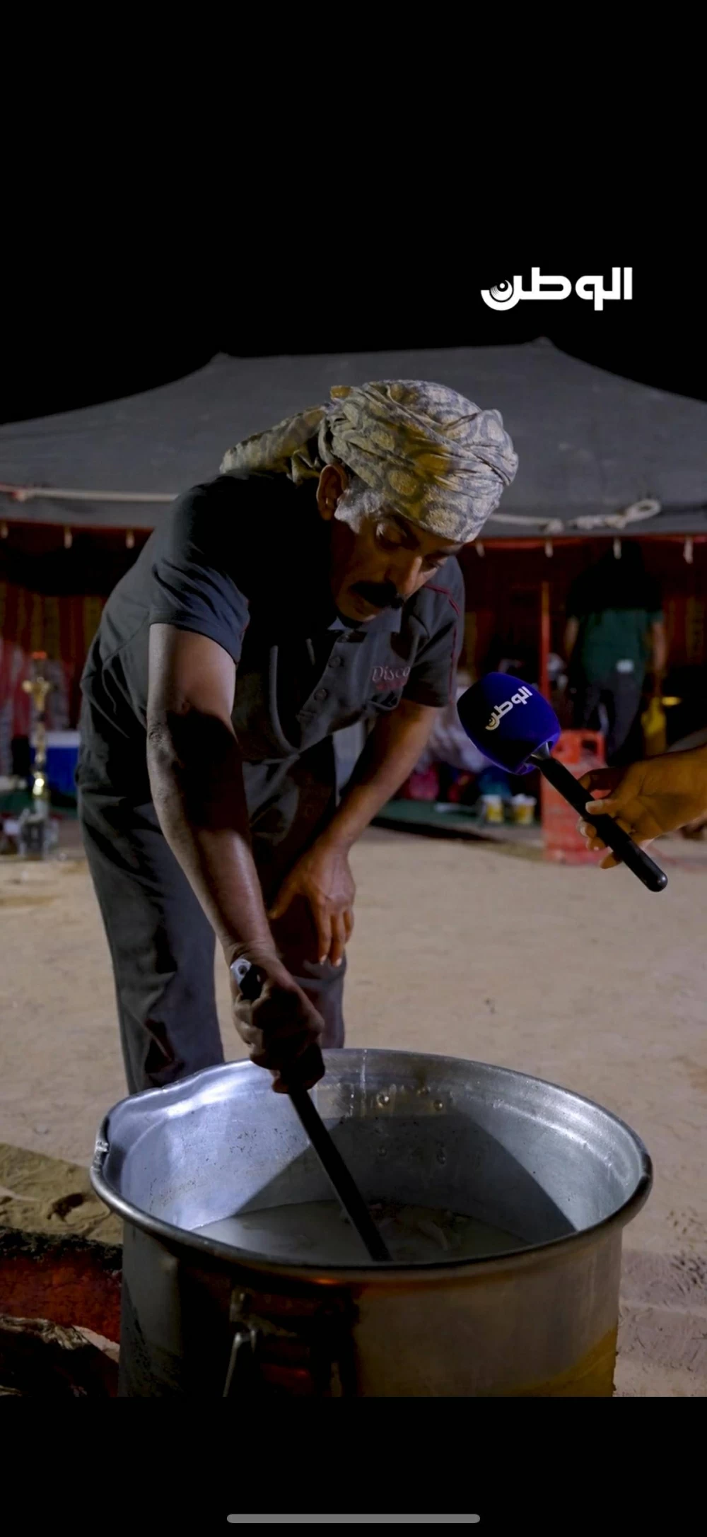 &laquo;الوطن&raquo; تُوثّق تجربة المنسف والقهوة العربية في بادية الأردن