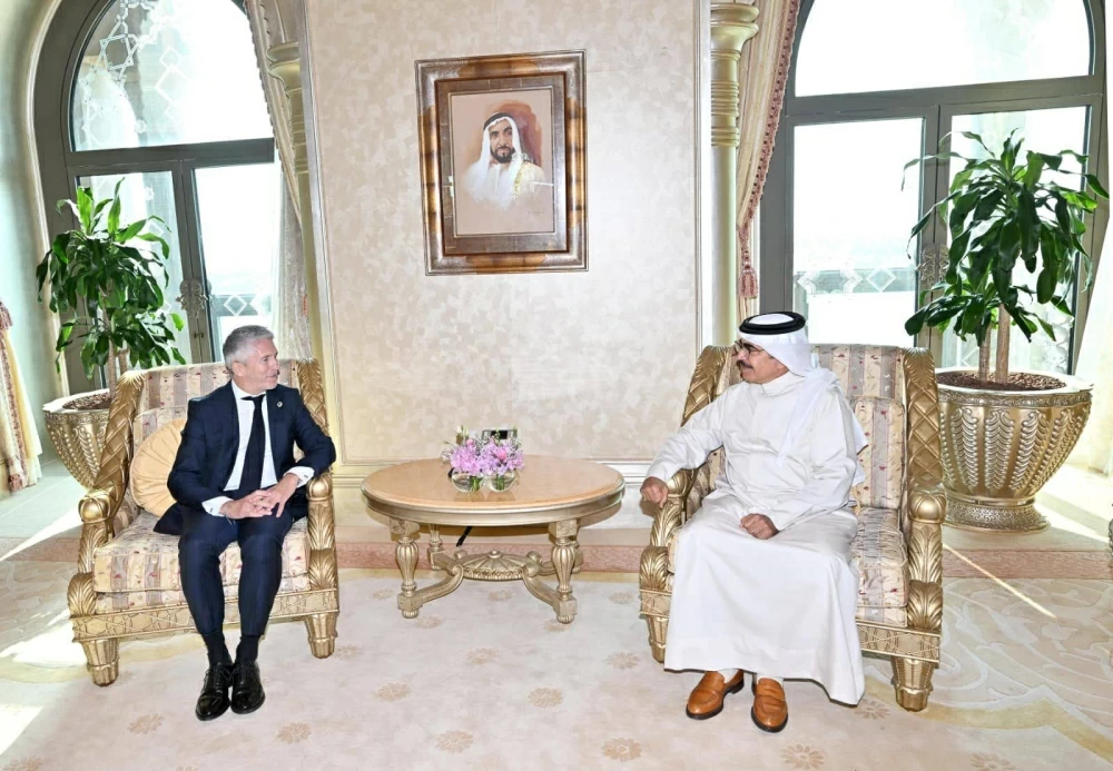 وزير الداخلية يشكر سيف بن زايد لحضوره التمرين الميداني الأول لدول التحالف في البحرين