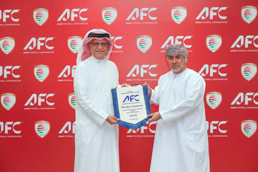 سلمان بن ابراهيم : حريصون على دعم خطط تطوير الكرة العمانية