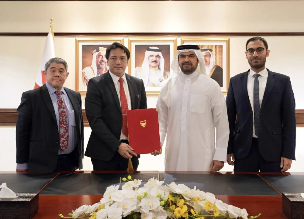 وزارة الأشغال توقّع اتفاقية مع مؤسسة التعاون السنغافوري (SCE) لإعداد خطة شاملة لتطوير شبكة الطرق