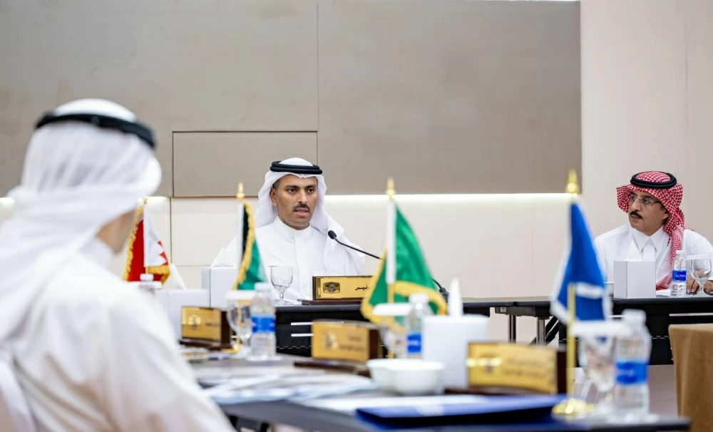 وزير الإعلام يرأس الاجتماع الثاني للجنة الدائمة لمهرجان الخليج للإذاعة والتلفزيون