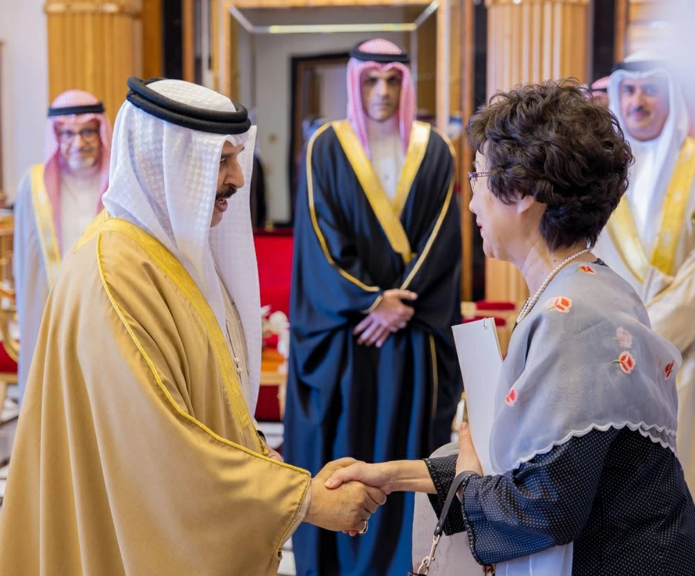 الملك المعظم يستقبل كبار المشاركين في "منتدى الملك حمد للعدالة"