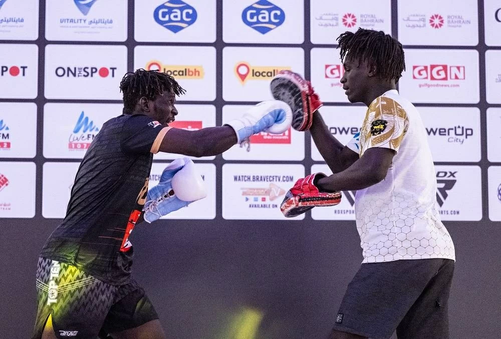 المؤتمر الصحافي لـ&laquo;BRAVE 100&raquo; يشعل الأجواء قبل النزالات المرتقبة