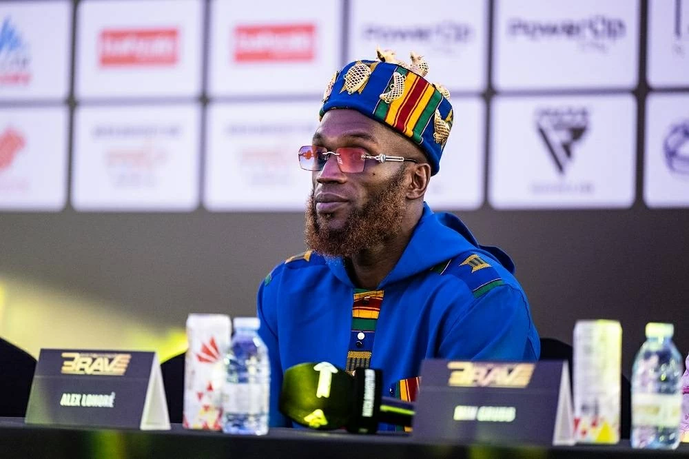 المؤتمر الصحافي لـ&laquo;BRAVE 100&raquo; يشعل الأجواء قبل النزالات المرتقبة