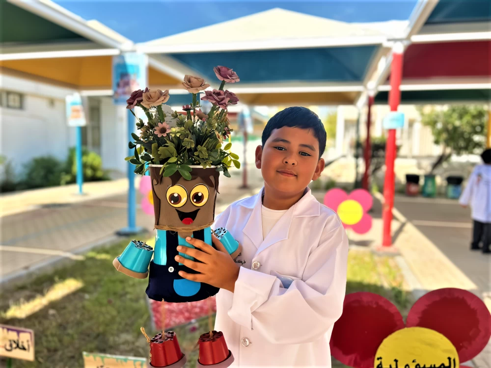 نادي الإبداع بـ "ابن طفيل الابتدائية" يدمج الفن والتقانة لصقل المواهب