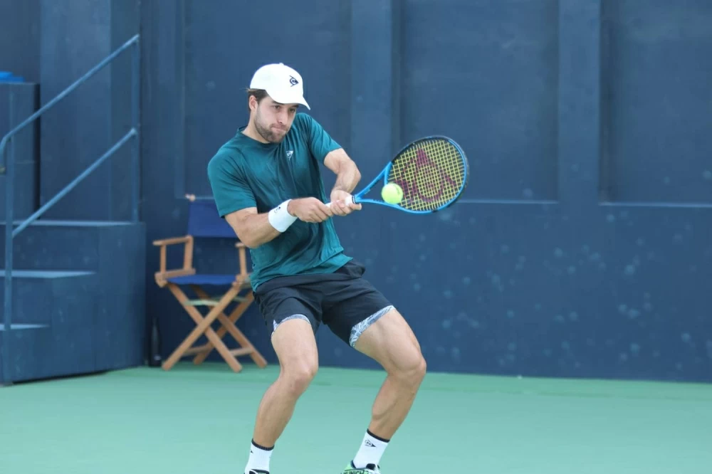 استكمال منافسات دور الـ32 لمسابقة الفردي ضمن منافسات بطولة المنامة المفتوحة للتنس