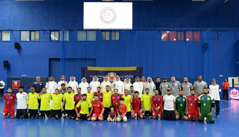 نائب رئيس الأمن العام يشهد ختام بطولة الشرطة المفتوحة لكرة القدم "صالات"