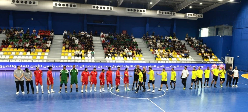 نائب رئيس الأمن العام يشهد ختام بطولة الشرطة المفتوحة لكرة القدم "صالات"