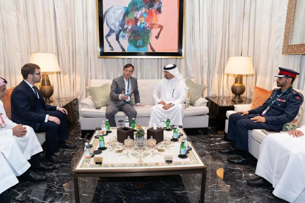 رئيس الجمارك يلتقي بعدد من ممثلي الشركات العالمية على هامش منتدى بوابة الخليج 2025