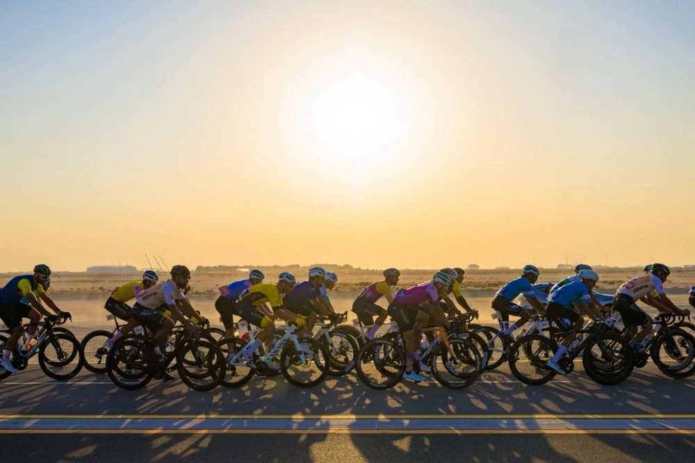 منافسة مثيرة في المرحلة الثانية من طواف ناصر بن حمد للدراجات الهوائية