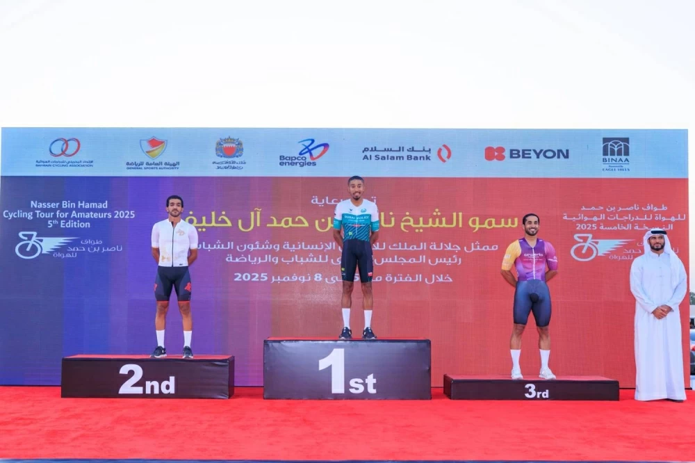 منافسة مثيرة في المرحلة الثانية من طواف ناصر بن حمد للدراجات الهوائية