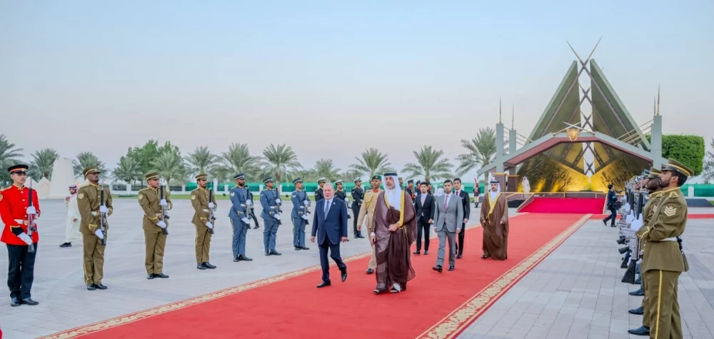 ملك مملكة ماليزيا الشقيقة يزور صرح الشهيد