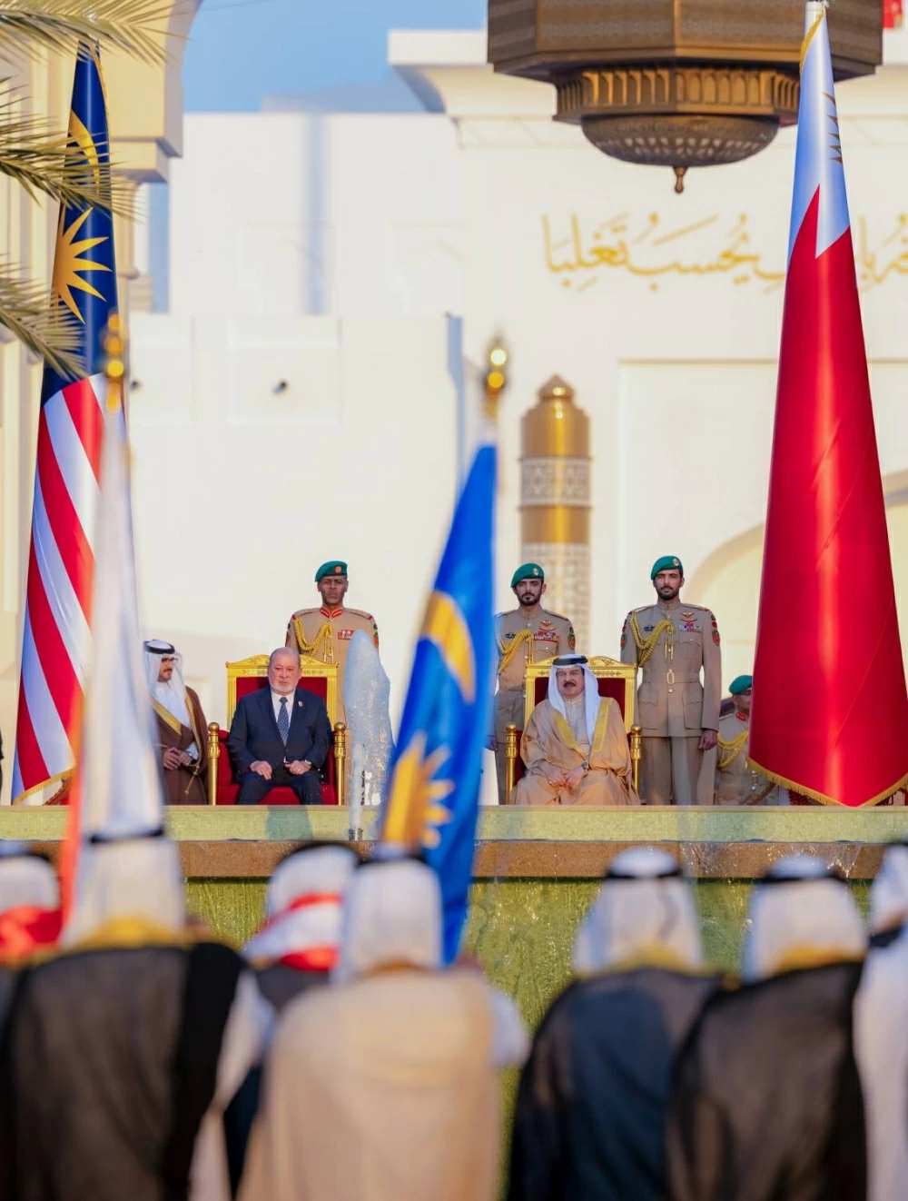 جلالة الملك يعقد اجتماعاً مع ملك مملكة ماليزيا