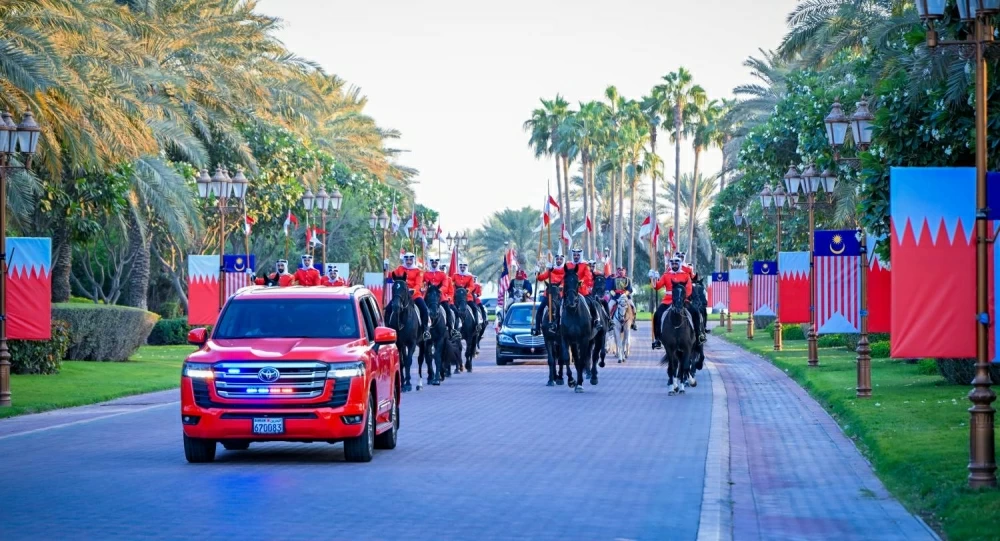 جلالة الملك يعقد اجتماعاً مع ملك مملكة ماليزيا