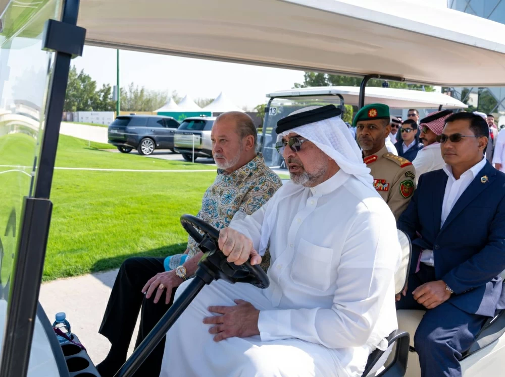 ولي العهد رئيس الوزراء: مواصلة العمل على تنمية وتطوير التعاون والتنسيق المشترك بين البحرين وماليزيا