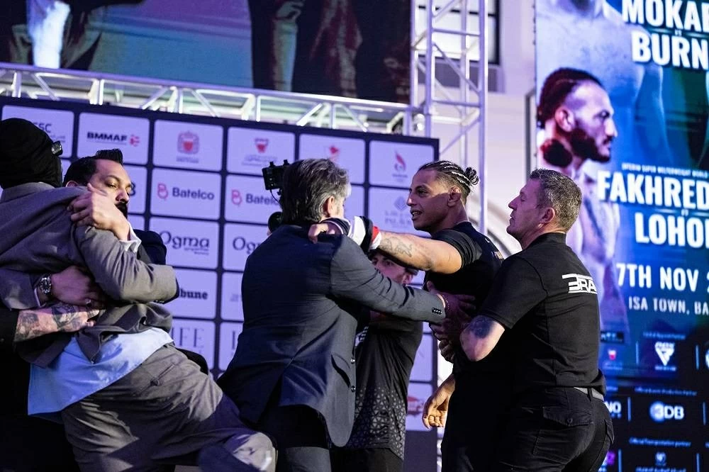 المنامة تحتضن أجواء نارية في مواجهة "فيس أوف" لمقاتلي BRAVE 100  بمجمع الأفنيوز