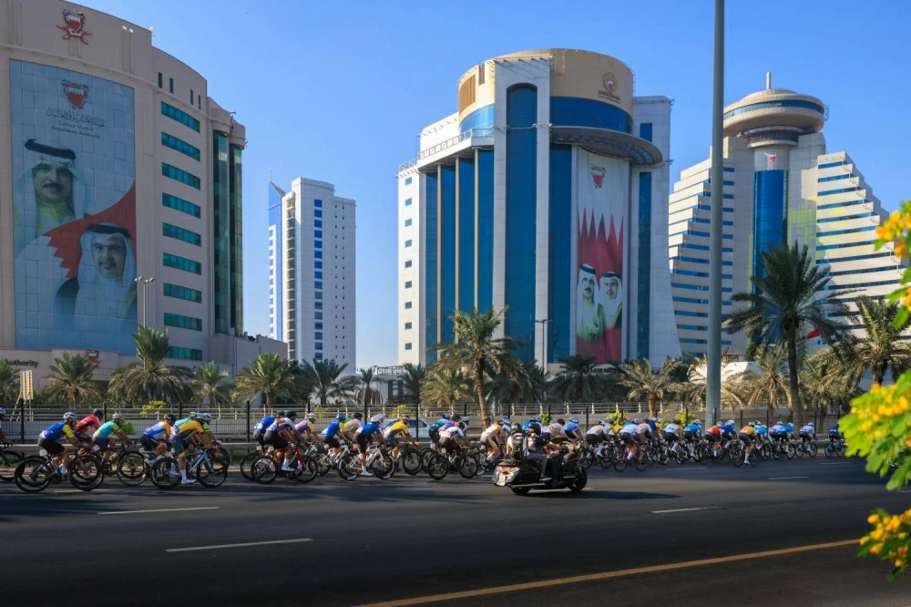 محمد حسن يتألق ويحصد ثلاثة قمصان في طواف ناصر بن حمد للهواة