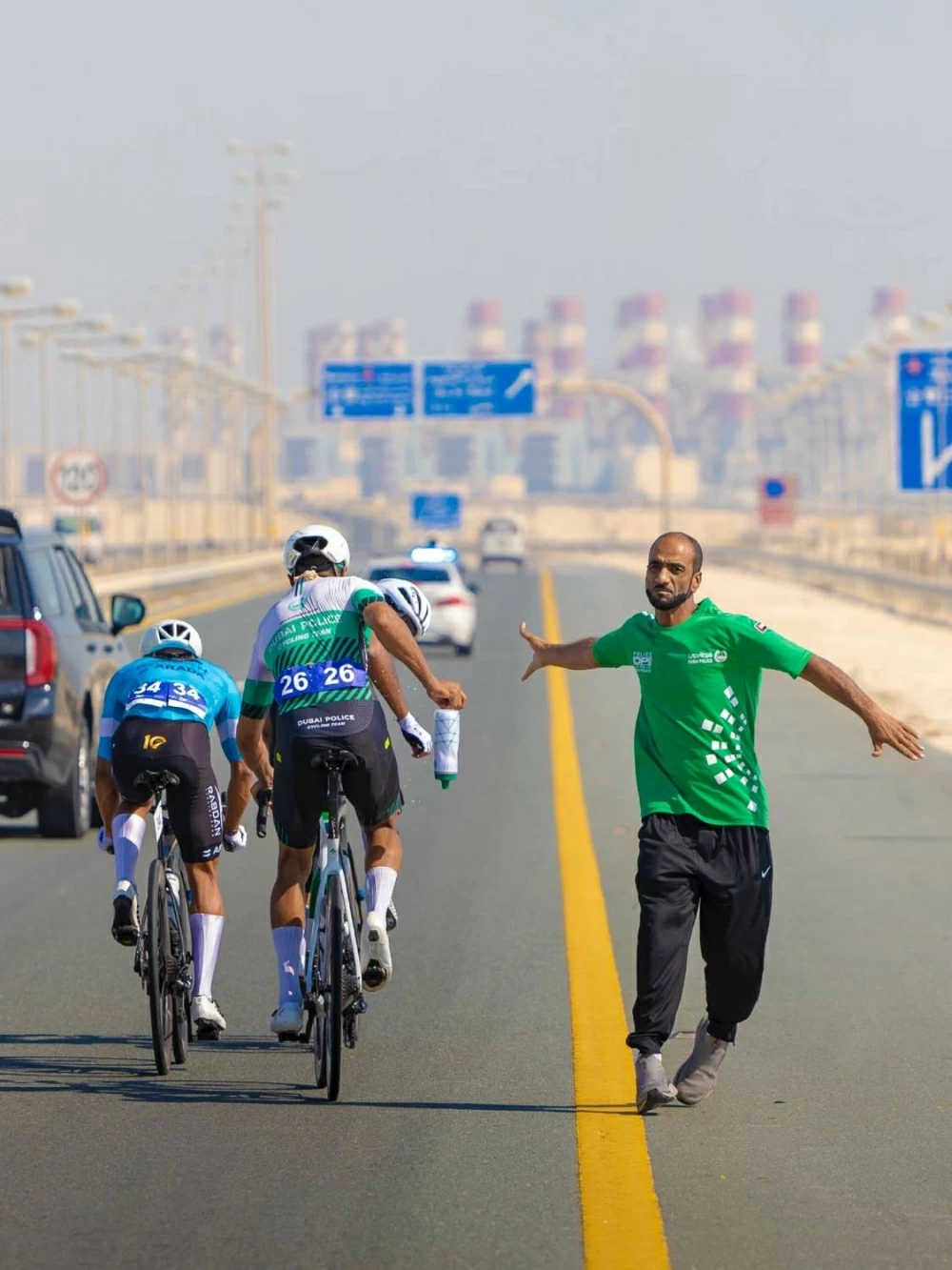 محمد حسن يتألق ويحصد ثلاثة قمصان في طواف ناصر بن حمد للهواة