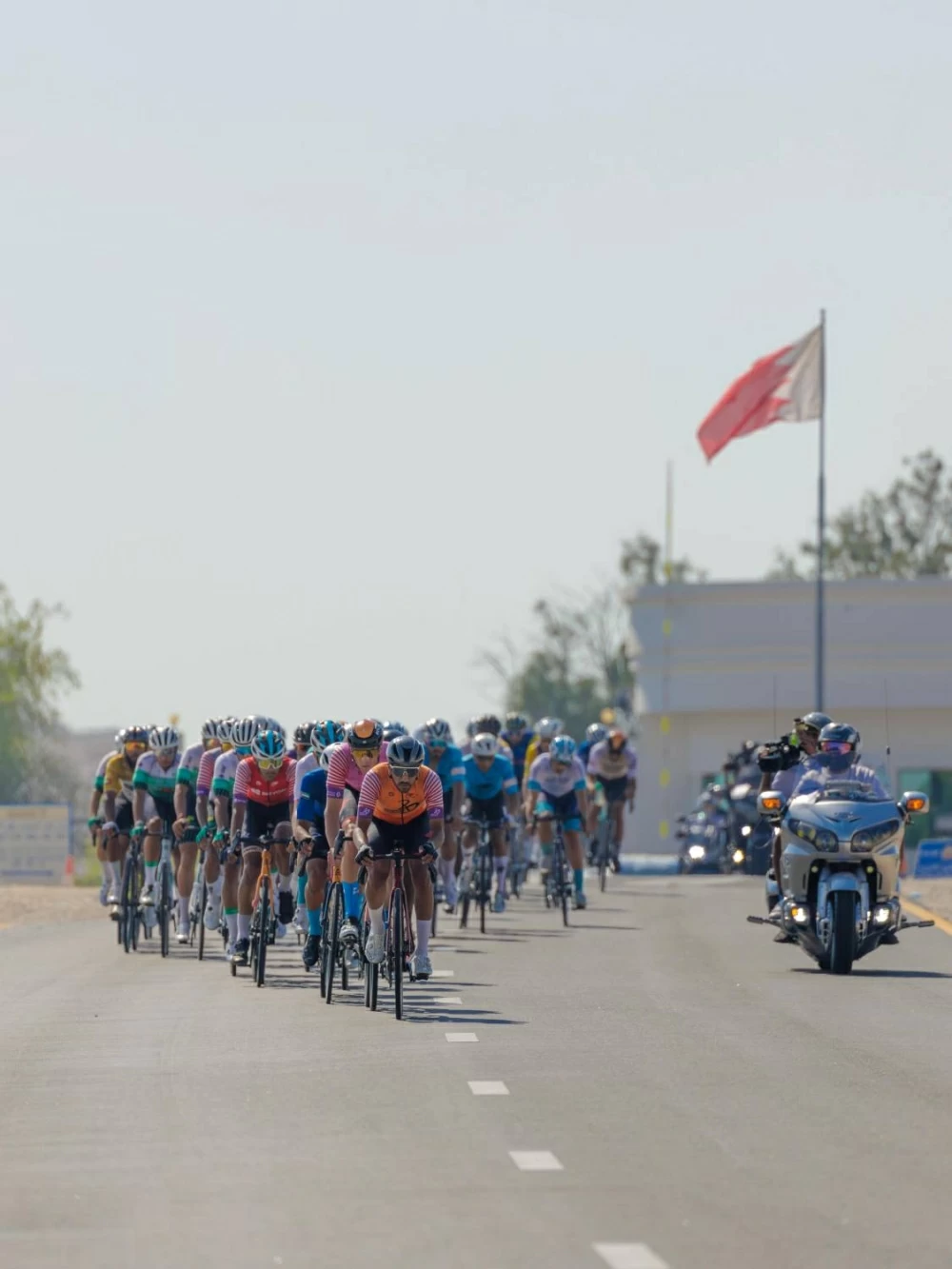 محمد حسن يتألق ويحصد ثلاثة قمصان في طواف ناصر بن حمد للهواة