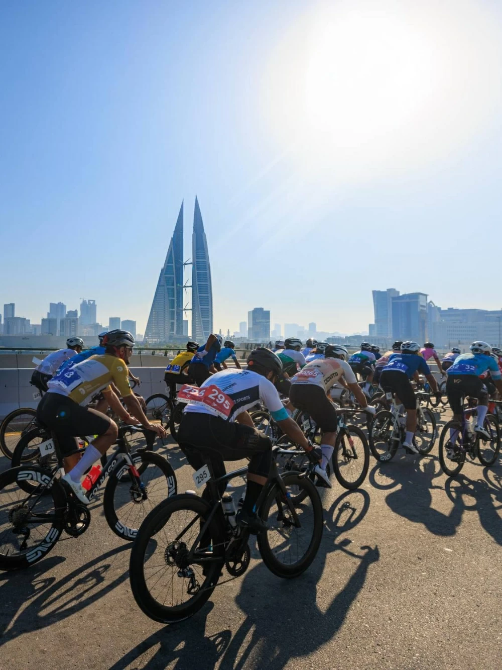 محمد حسن يتألق ويحصد ثلاثة قمصان في طواف ناصر بن حمد للهواة