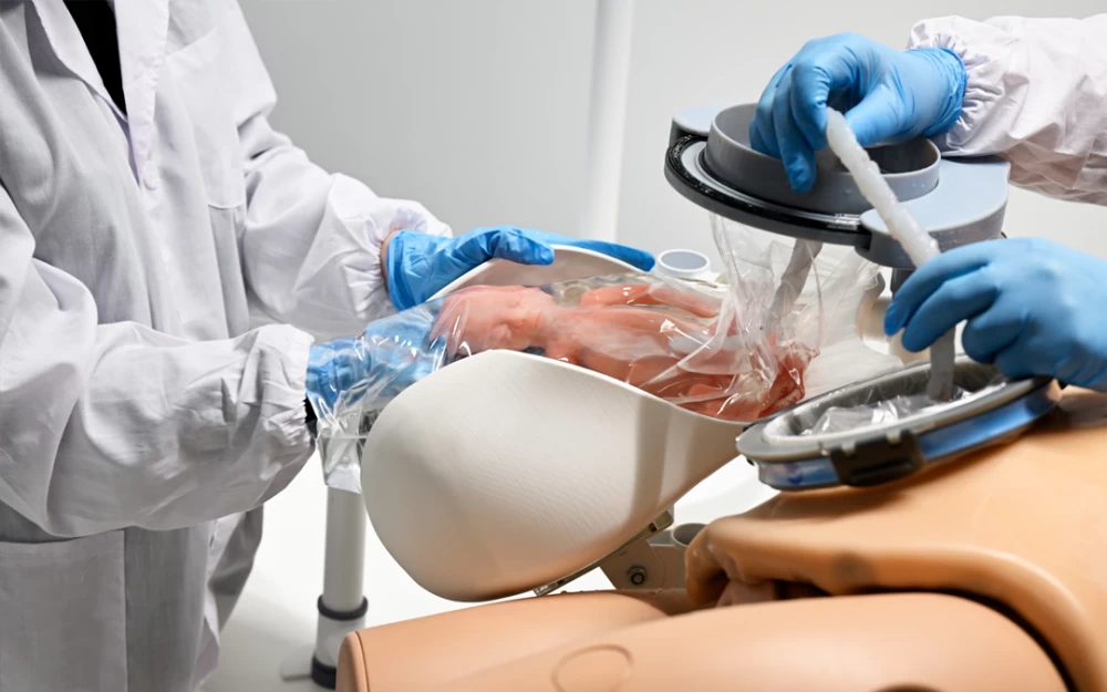 العلماء يطورون رحماً اصطناعياً يمنح المواليد الخدّج فرصة للحياة