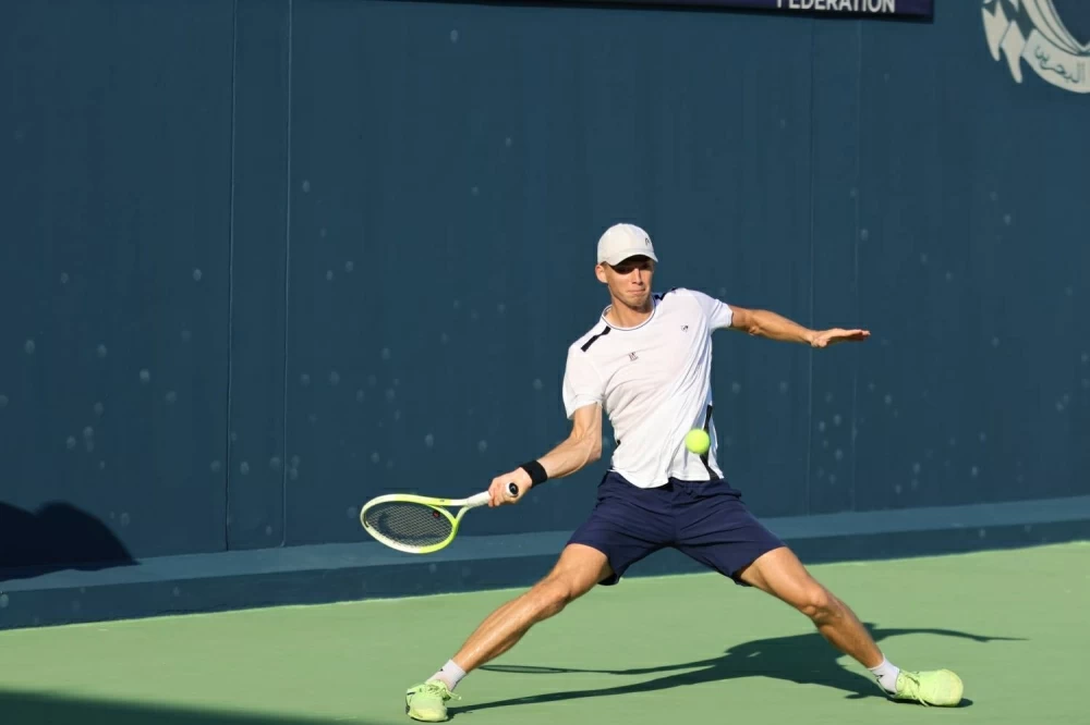 نصف نهائي ملتهب في بطولة المنامة المفتوحة للتنس