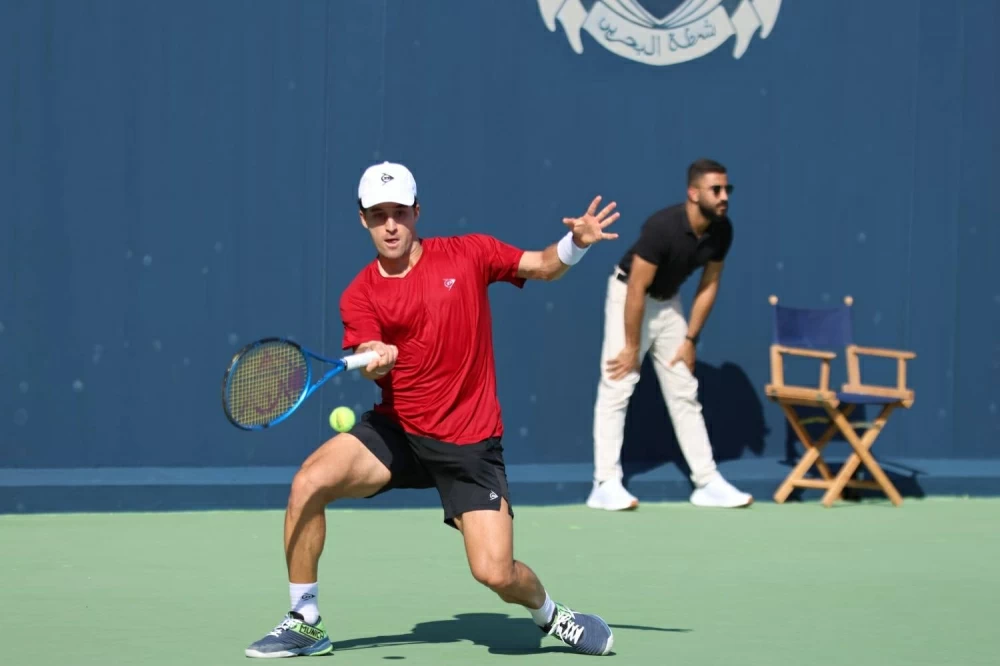 نصف نهائي ملتهب في بطولة المنامة المفتوحة للتنس