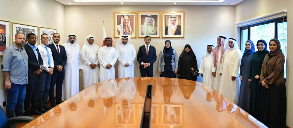 "البلديات" توقّع اتفاقيات تخصيص 6 أراضٍ زراعية للمزارعين البحرينيين في هورة عالي