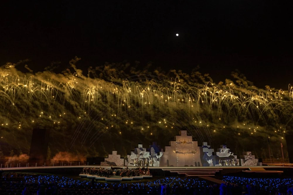 خالد بن حمد يشهد حفل افتتاح دورة ألعاب التضامن الإسلامي