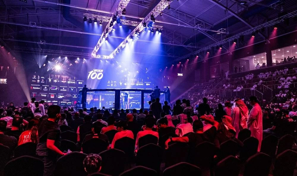 موكاييف يضرب من جديد ويحقق اللقب العالمي في وزن الذبابة